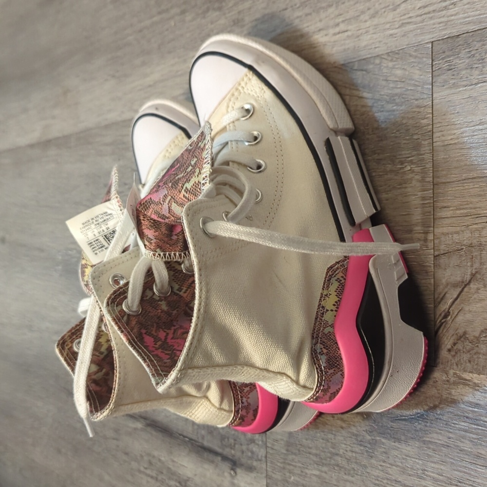 Converse Allstar Egret White Hyper Pink Sneakers - Picture 1 of 7